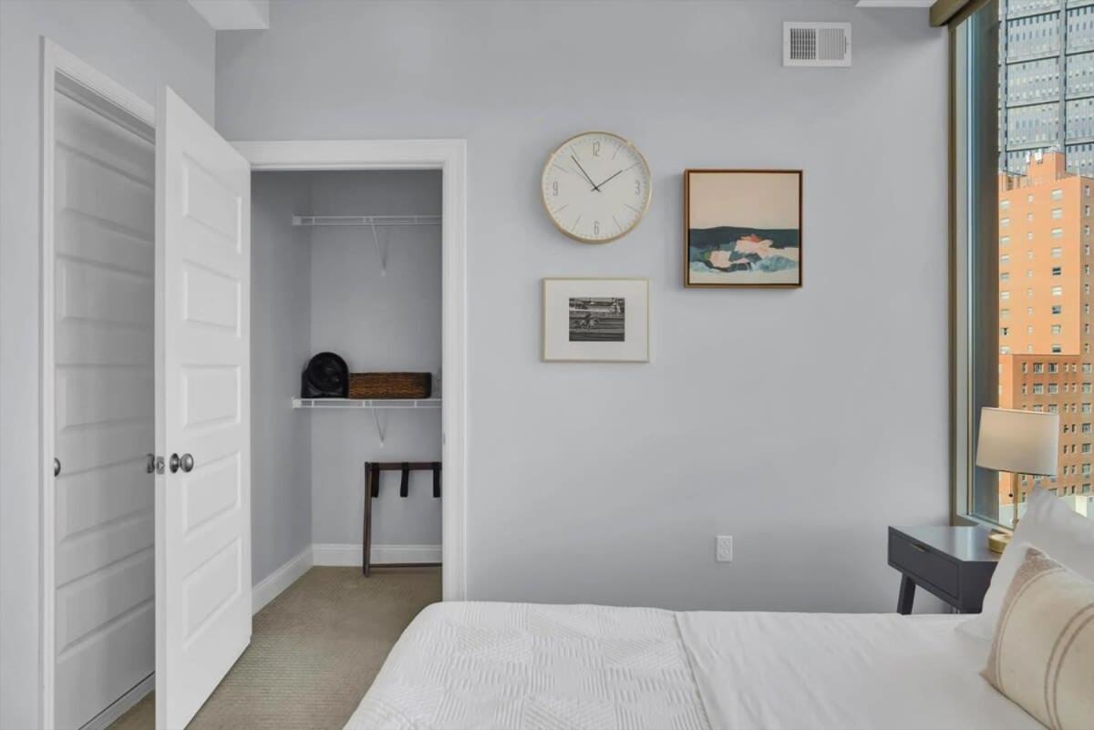 Cozysuites Spacious 2Br, Ppg Paints Arena, Pitts Pittsburgh Exterior photo